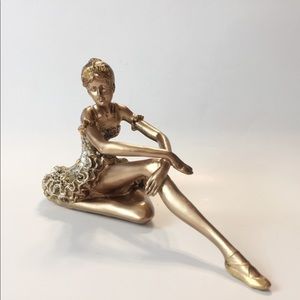 NIB Sitting Ballerina Home Decor Sculpture